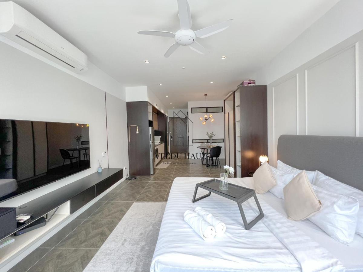 Scarletz Suites At Klcc By Veedu Hauz Kuala Lumpur Buitenkant foto