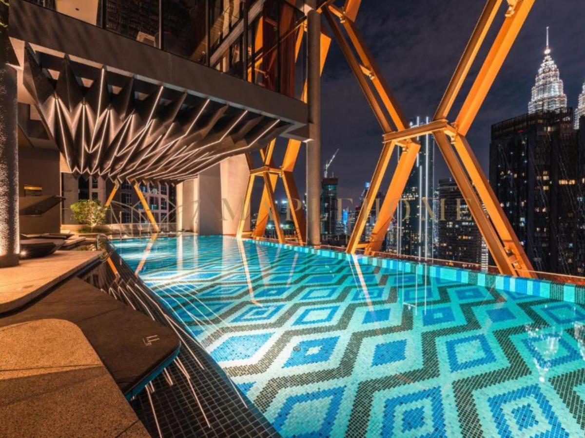 Scarletz Suites At Klcc By Veedu Hauz Kuala Lumpur Buitenkant foto